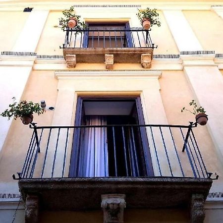 פיצו Palazzo Zimatore Residenza D'Epoca מראה חיצוני תמונה